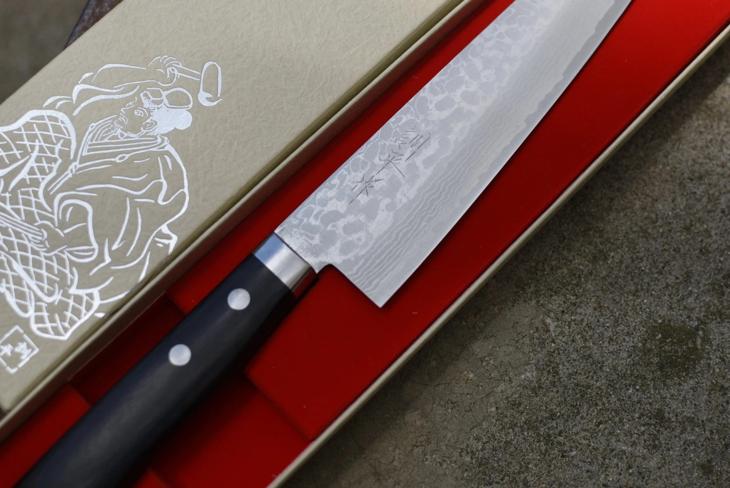 Etsu Village Gyuto Damascus Black 180mm (7.1") 6 Etsu Village Gyuto Damascus Black 180mm (7.1") - Image 4