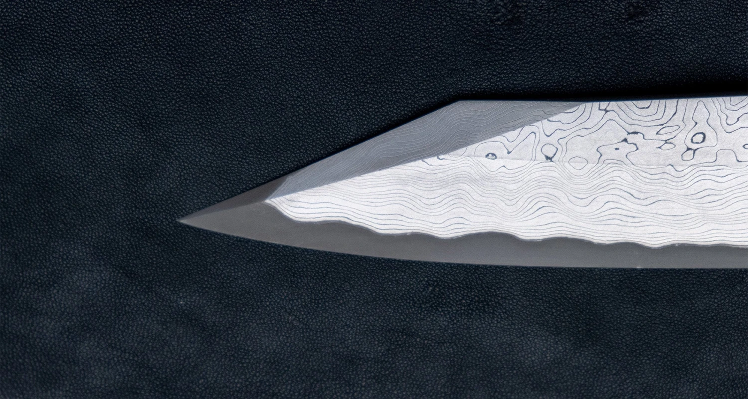 Nigara Kurozome Kiritsuke Yanagiba Aogami #2 Damascus 240mm (9.4") 10 Nigara Kurozome Kiritsuke Yanagiba Aogami #2 Damascus 240mm (9.4") - Image 8