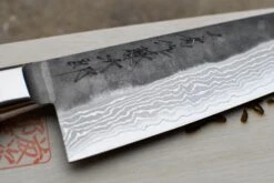 Tojiro Atelier Gyuto Kuro-uchi 240mm (9.5") -Sharpedge Shop Tojiro Gyuto Kuro uchi 240mm 9.5 details3 ed15f2c8 2c78 45ef a960 4d82a5147531